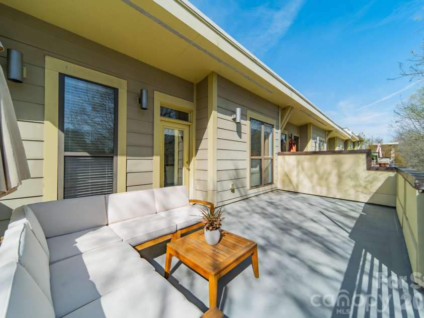 3409 Spencer Street, Charlotte, NC 28205.  MLS# CAR4357340, YatesRealty ID 13293. Rooftop Terrace 