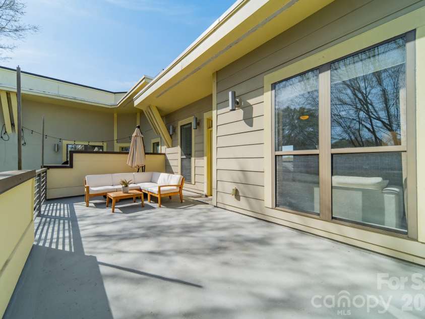 3409 Spencer Street, Charlotte, NC 28205.  MLS# CAR4357340, YatesRealty ID 13293. Rooftop Terrace 