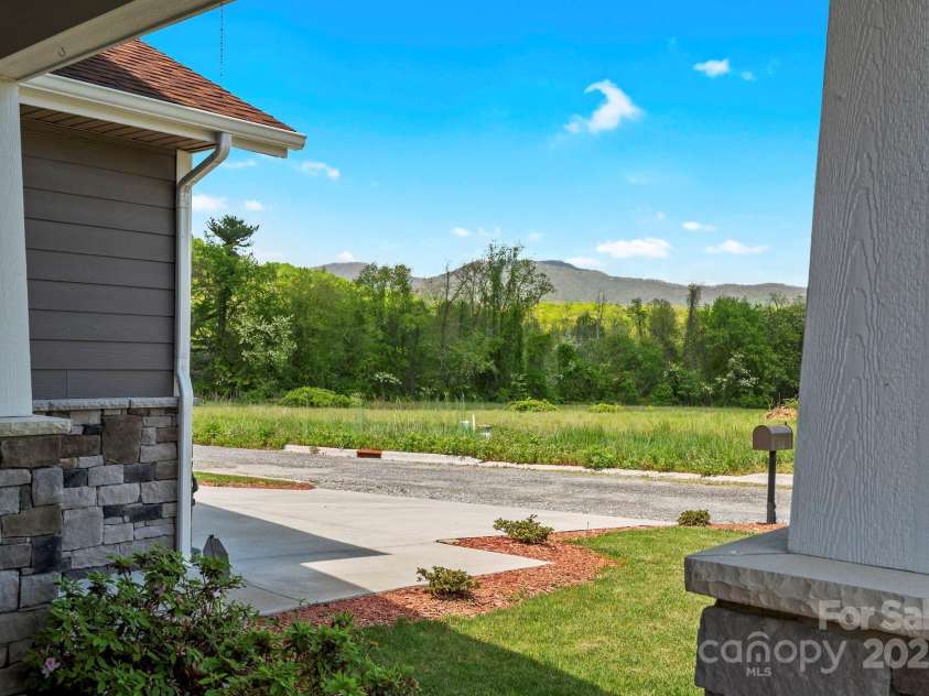 63 Junes Way, Waynesville, NC 28786.  MLS# CAR4255022, YatesRealty ID 13293. 