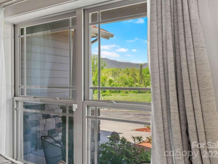 63 Junes Way, Waynesville, NC 28786.  MLS# CAR4255022, YatesRealty ID 13293. 