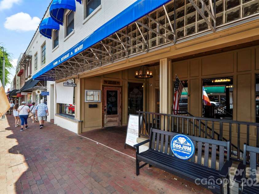 63 Junes Way, Waynesville, NC 28786.  MLS# CAR4255022, YatesRealty ID 13293. Downtown Waynesville