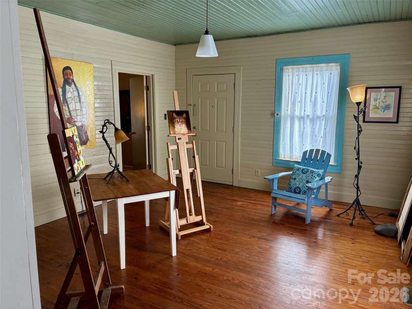 1203 Old Union Road, Lockhart, SC 29364.  MLS# CAR4352849, YatesRealty ID 13295. Front living room/studio