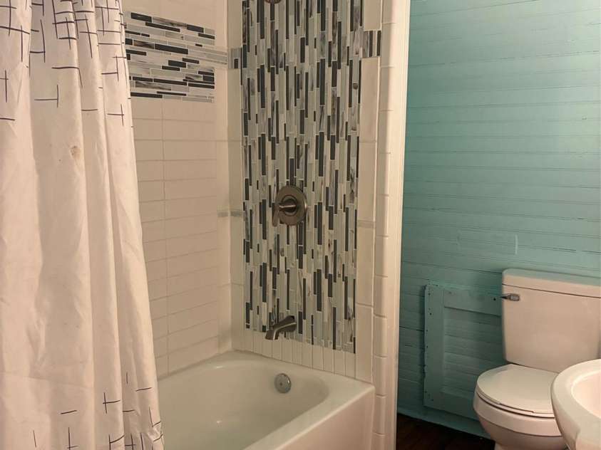 1203 Old Union Road, Lockhart, SC 29364.  MLS# CAR4352849, YatesRealty ID 13295. Upstairs Bathroom
