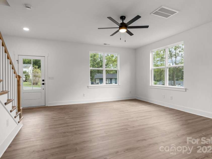 522 Herms Avenue, Mount Holly, NC 28120.  MLS# CAR4255119, YatesRealty ID 13295. 