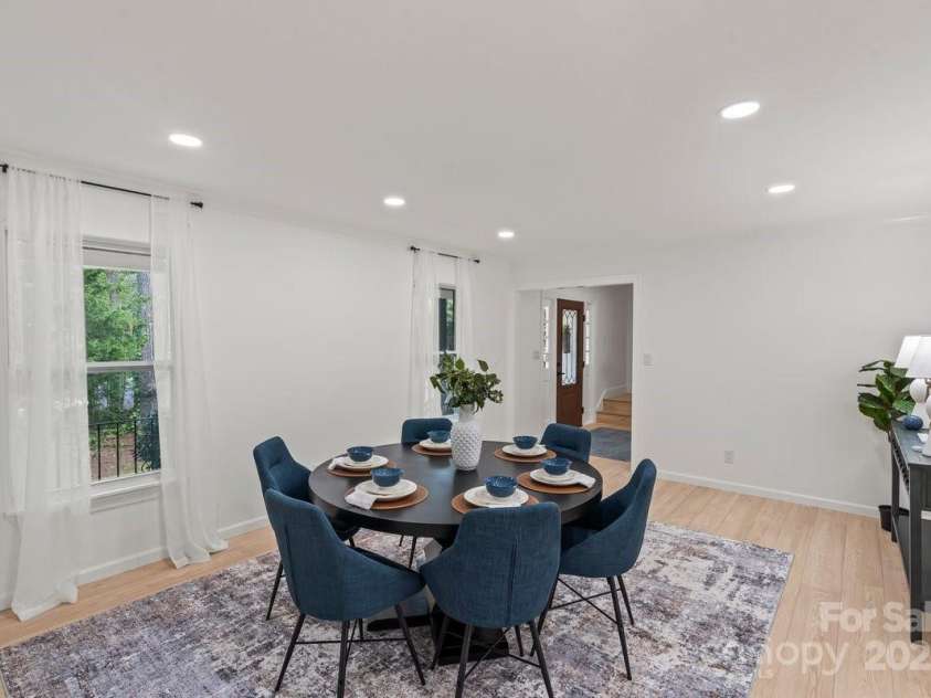 5910 Grosner Place, Charlotte, NC 28211.  MLS# CAR4257156, YatesRealty ID 13296. 