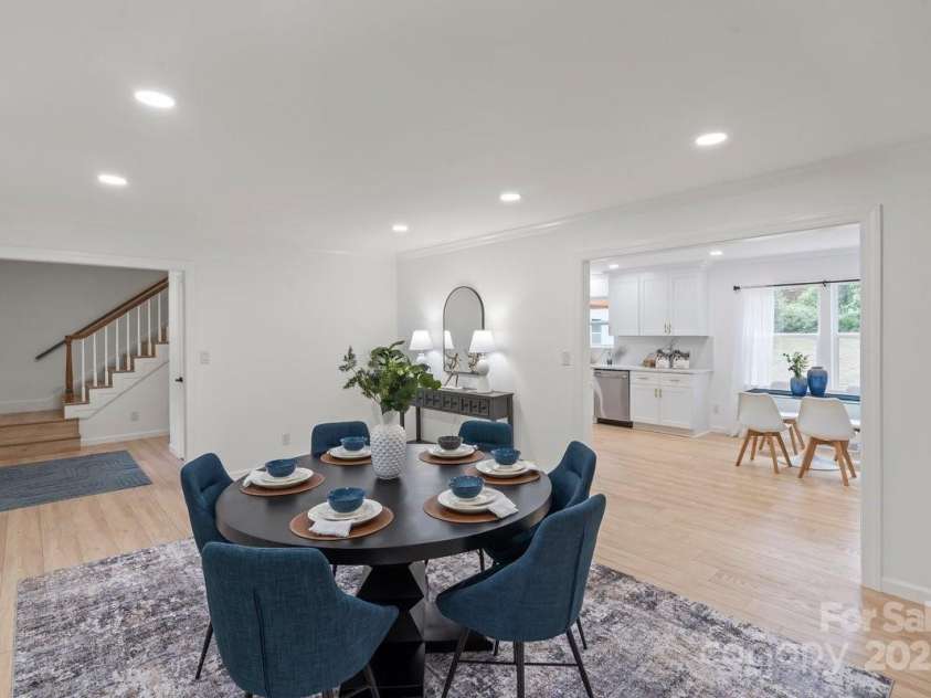 5910 Grosner Place, Charlotte, NC 28211.  MLS# CAR4257156, YatesRealty ID 13296. 