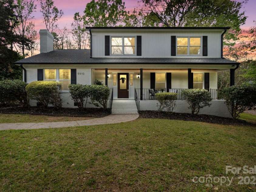 5910 Grosner Place, Charlotte, NC 28211.  MLS# CAR4257156, YatesRealty ID 13296. Beautiful new home with great curb appeal.