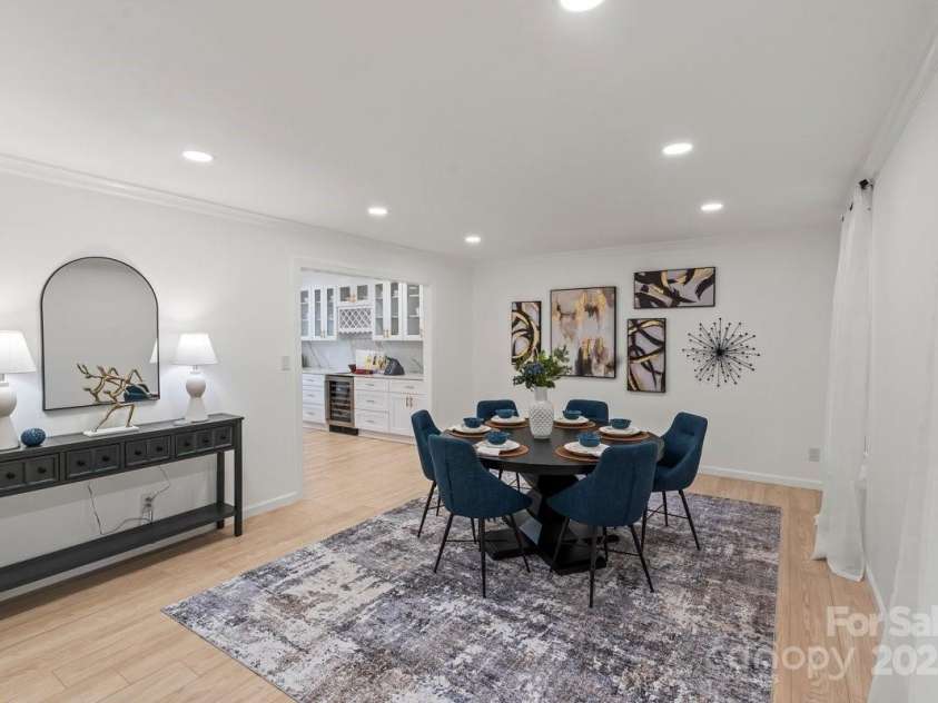5910 Grosner Place, Charlotte, NC 28211.  MLS# CAR4257156, YatesRealty ID 13296. Huge dining room or use it as a second living area