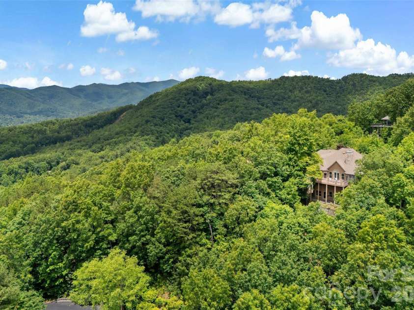 65 Timber Park Drive, Black Mountain, NC 28711.  MLS# CAR4344889, YatesRealty ID 13296. 