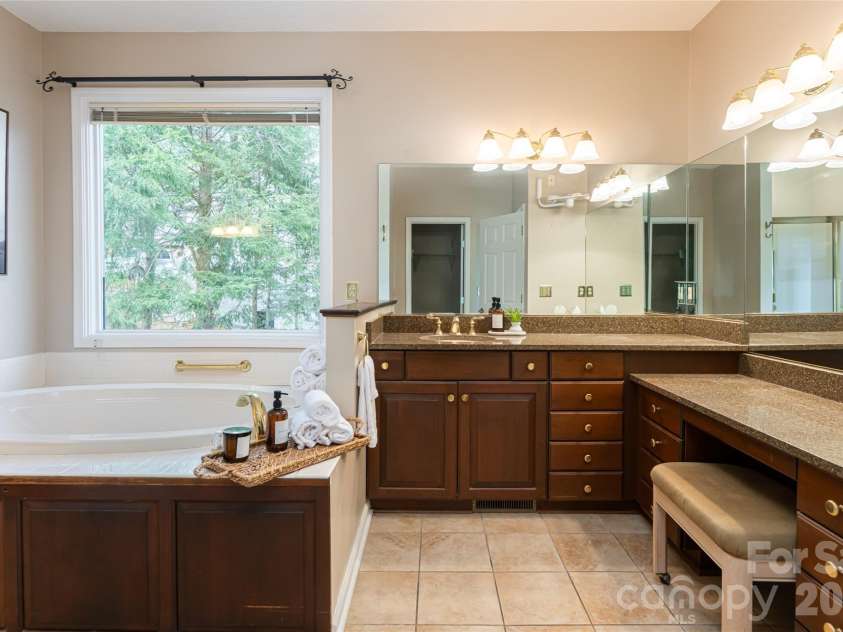 65 Timber Park Drive, Black Mountain, NC 28711.  MLS# CAR4344889, YatesRealty ID 13296. 