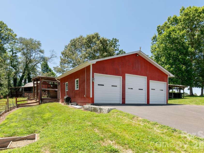 16 School House Road, Mills River, NC 28759.  MLS# CAR4355254, YatesRealty ID 13297. 