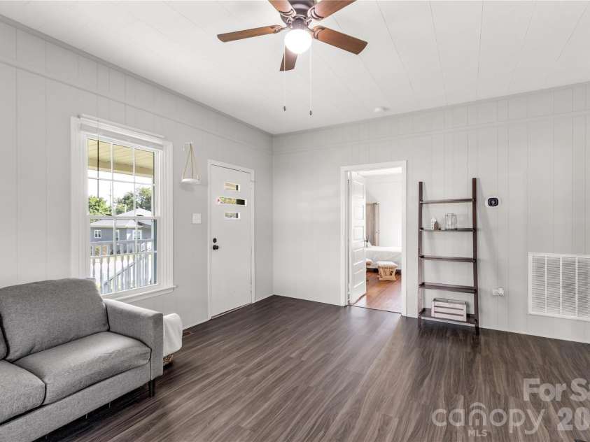 206 McConnell Street, Clover, SC 29710.  MLS# CAR4294359, YatesRealty ID 13297. 