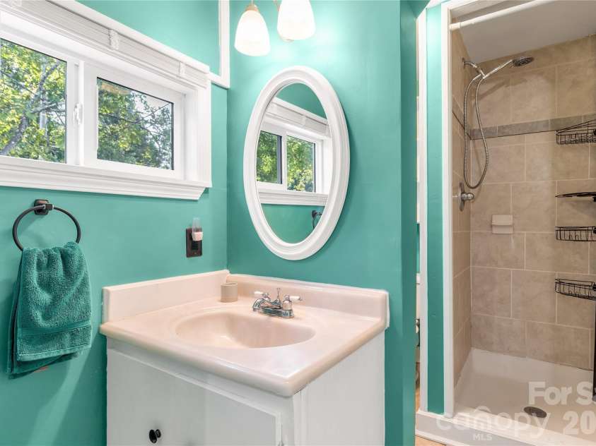 206 McConnell Street, Clover, SC 29710.  MLS# CAR4294359, YatesRealty ID 13297. 