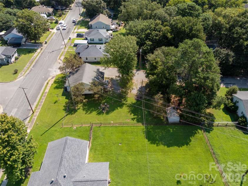 206 McConnell Street, Clover, SC 29710.  MLS# CAR4294359, YatesRealty ID 13297. 