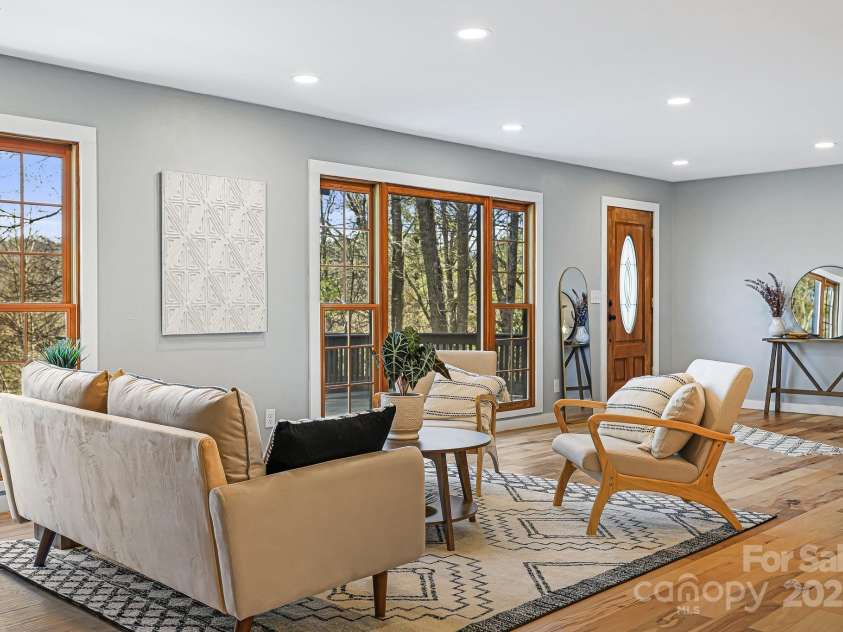 32 Whitaker View Road, Fairview, NC 28730.  MLS# CAR4257047, YatesRealty ID 13299. 