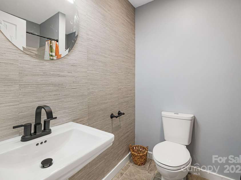 32 Whitaker View Road, Fairview, NC 28730.  MLS# CAR4257047, YatesRealty ID 13299. 