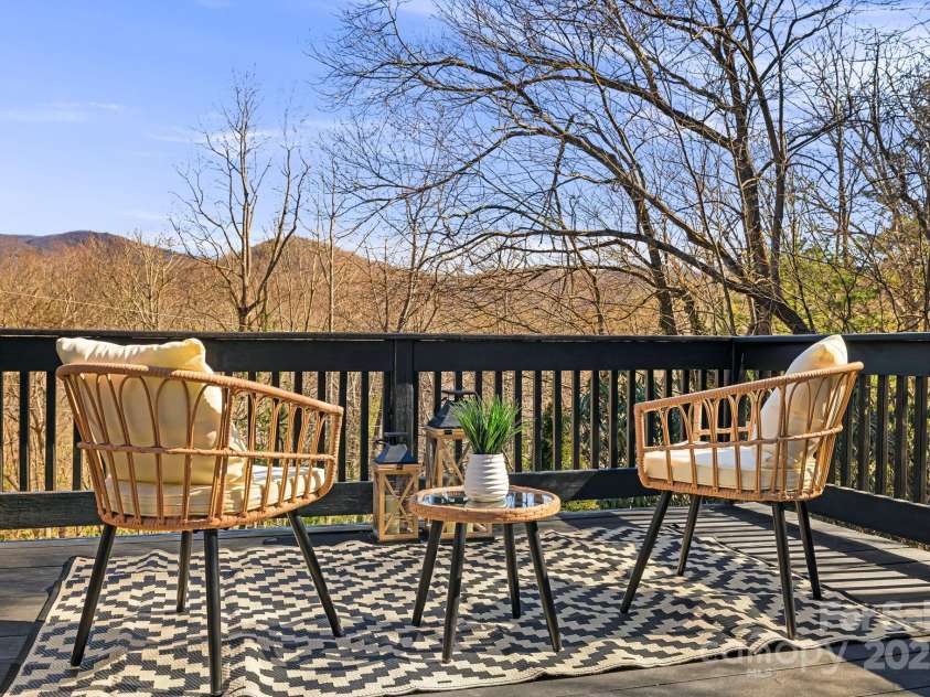 32 Whitaker View Road, Fairview, NC 28730.  MLS# CAR4257047, YatesRealty ID 13299. 