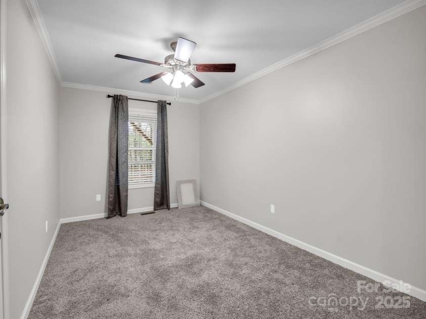 48 Rainbow Lake Circle, Black Mountain, NC 28711.  MLS# CAR4322893, YatesRealty ID 13299. 
