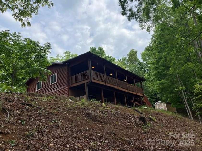 137 Amys Ridge Road, Lake Lure, NC 28746.  MLS# CAR4254449, YatesRealty ID 133. 