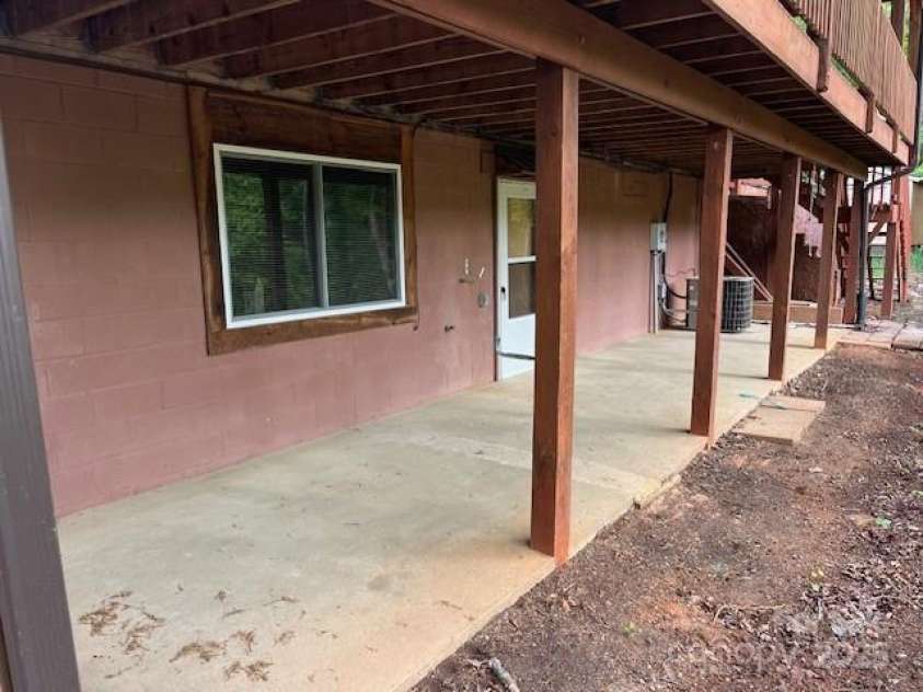 137 Amys Ridge Road, Lake Lure, NC 28746.  MLS# CAR4254449, YatesRealty ID 133. 