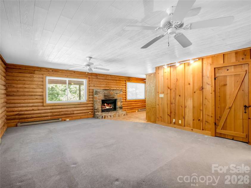 137 Amys Ridge Road, Lake Lure, NC 28746.  MLS# CAR4391704, YatesRealty ID 133. LIving Room