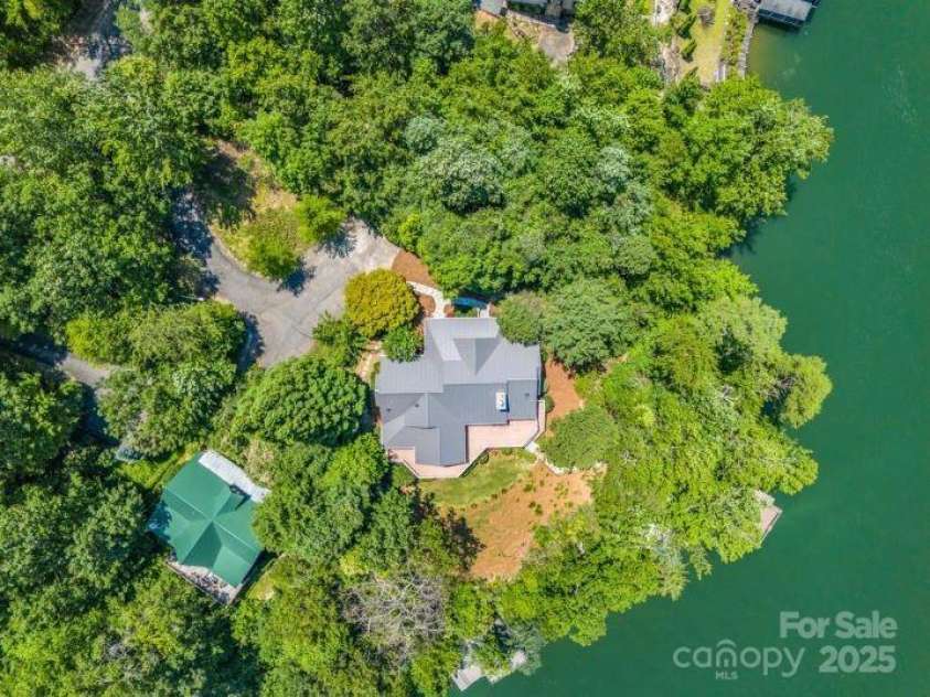 197 Hawthorne Drive, Lake Lure, NC 28746.  MLS# CAR4154813, YatesRealty ID 133. 