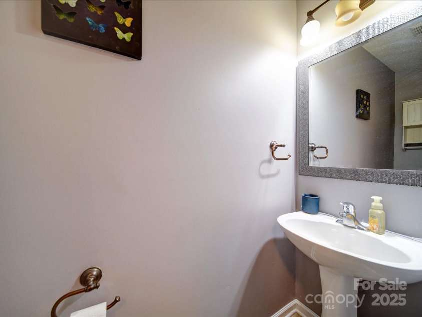 3841 Shasta Circle, Clover, SC 29710.  MLS# CAR4224933, YatesRealty ID 1330. 