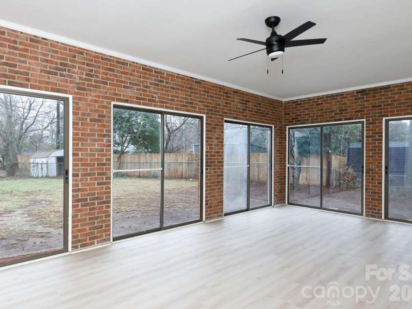 1621 Stonehill Place, Rock Hill, SC 29730.  MLS# CAR4352614, YatesRealty ID 13300. 