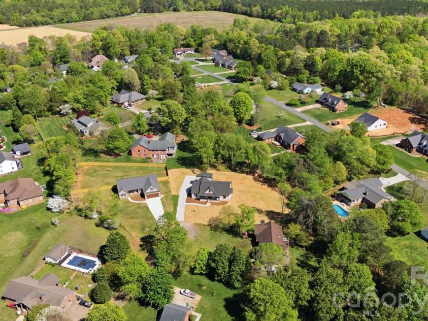 2587 Wallace Acres Lane, Lincolnton, NC 28092.  MLS# CAR4369112, YatesRealty ID 13302. NO HOA