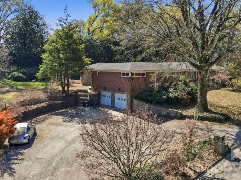 160 Glendale Avenue, Concord, NC 28025.  MLS# CAR4360296, YatesRealty ID 13304. 