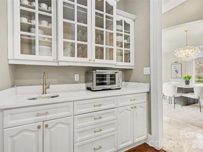 6312 Mitchell Hollow Road, Charlotte, NC 28277.  MLS# CAR4364428, YatesRealty ID 13306. 