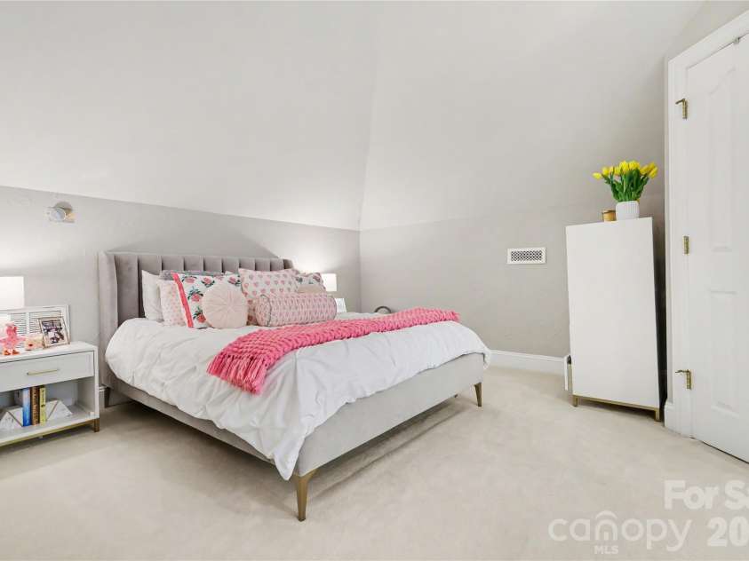 6312 Mitchell Hollow Road, Charlotte, NC 28277.  MLS# CAR4364428, YatesRealty ID 13306. 
