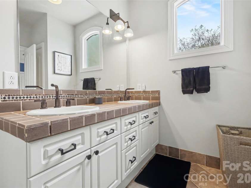 6312 Mitchell Hollow Road, Charlotte, NC 28277.  MLS# CAR4364428, YatesRealty ID 13306. 