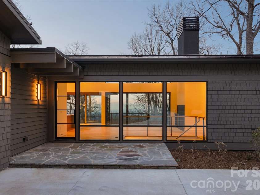 751 New Sprout Lane, Hendersonville, NC 28792.  MLS# CAR4345642, YatesRealty ID 13307. 