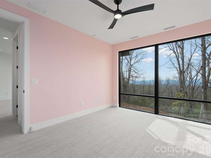 751 New Sprout Lane, Hendersonville, NC 28792.  MLS# CAR4345642, YatesRealty ID 13307. 