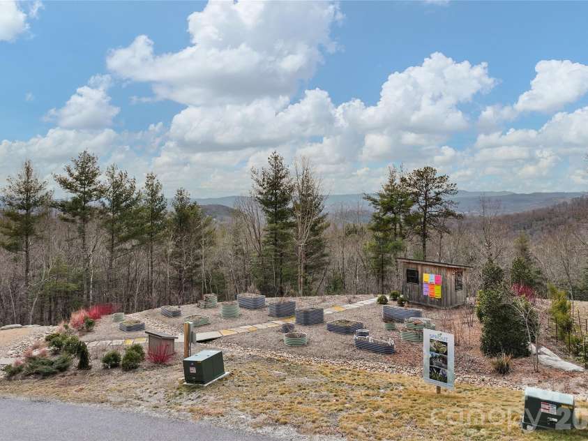 751 New Sprout Lane, Hendersonville, NC 28792.  MLS# CAR4345642, YatesRealty ID 13307. 
