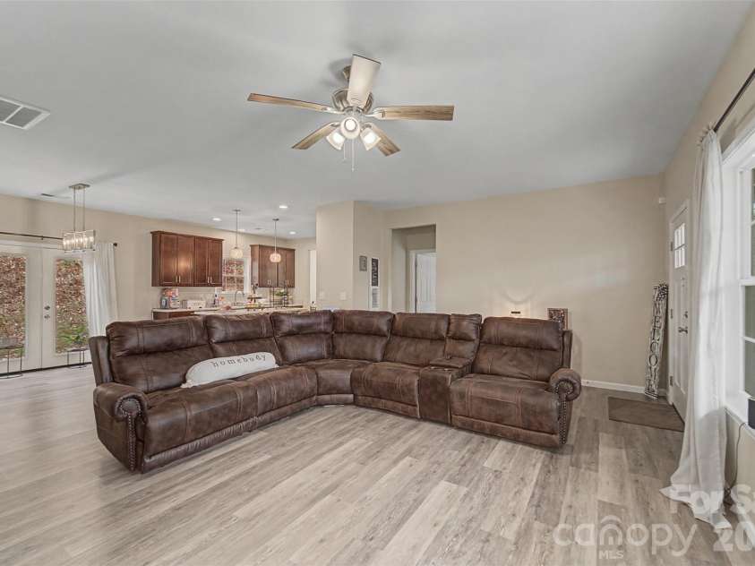 201 Woodhaven Estates, Sylva, NC 28779.  MLS# CAR4357153, YatesRealty ID 13308. 