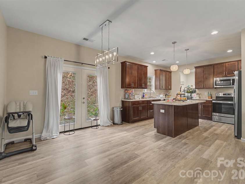 201 Woodhaven Estates, Sylva, NC 28779.  MLS# CAR4357153, YatesRealty ID 13308. 