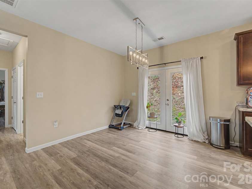 201 Woodhaven Estates, Sylva, NC 28779.  MLS# CAR4357153, YatesRealty ID 13308. 
