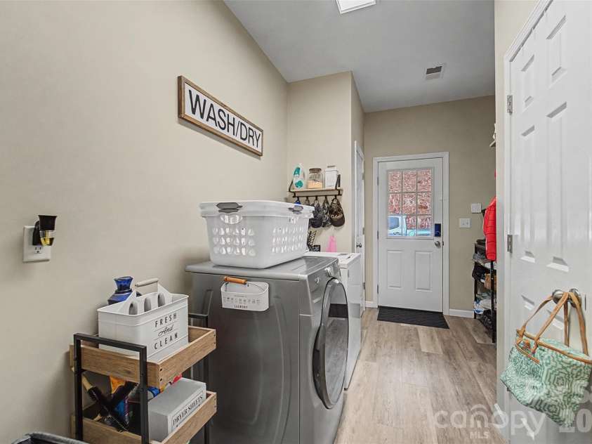 201 Woodhaven Estates, Sylva, NC 28779.  MLS# CAR4357153, YatesRealty ID 13308. 