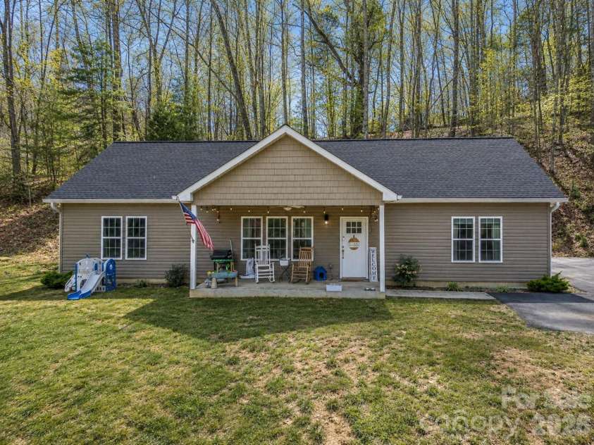 201 Woodhaven Estates, Sylva, NC 28779.  MLS# CAR4357153, YatesRealty ID 13308. 