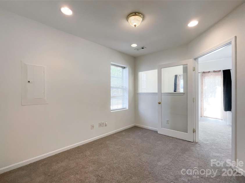 2713 Reid Meadows Drive, Charlotte, NC 28208.  MLS# CAR4252037, YatesRealty ID 13308. 