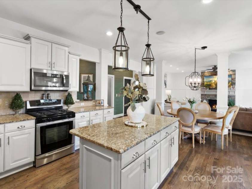 604 Wisteria Walk Way, Fort Mill, SC 29715.  MLS# CAR4238098, YatesRealty ID 13309. 