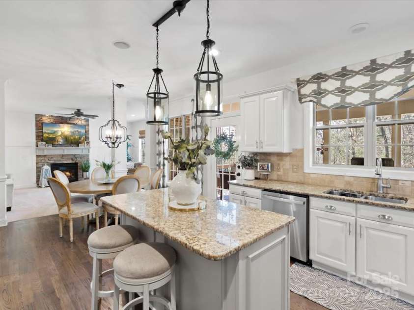 604 Wisteria Walk Way, Fort Mill, SC 29715.  MLS# CAR4238098, YatesRealty ID 13309. 