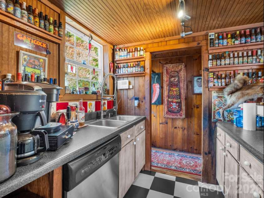 712 Main Street, Chimney Rock, NC 28720.  MLS# CAR4332111, YatesRealty ID 13309. 