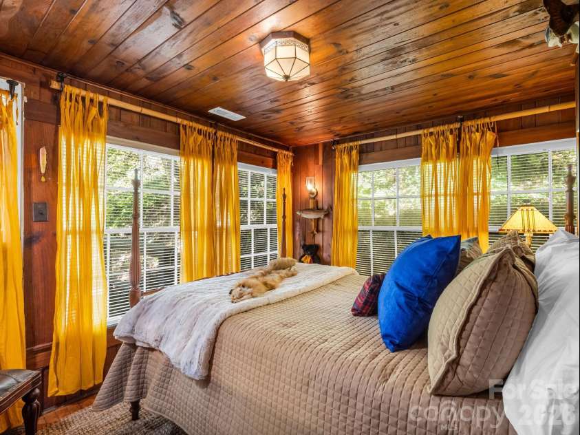 712 Main Street, Chimney Rock, NC 28720.  MLS# CAR4332111, YatesRealty ID 13309. 