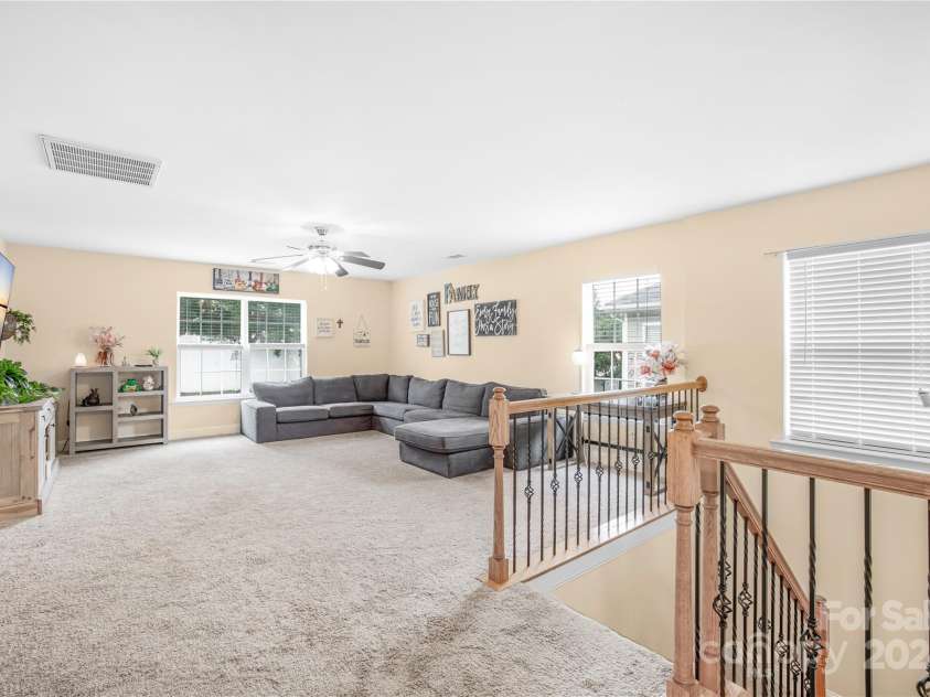 114 Silverspring Place, Mooresville, NC 28117.  MLS# CAR4187492, YatesRealty ID 1331. 2nd Floor Loft