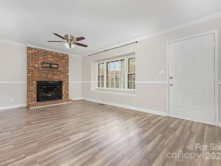 8503 Beechbrooke Road, Charlotte, NC 28227.  MLS# CAR4315143, YatesRealty ID 1331. 