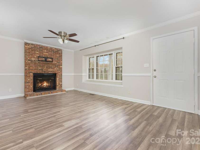 8503 Beechbrooke Road, Charlotte, NC 28227.  MLS# CAR4315143, YatesRealty ID 1331. 