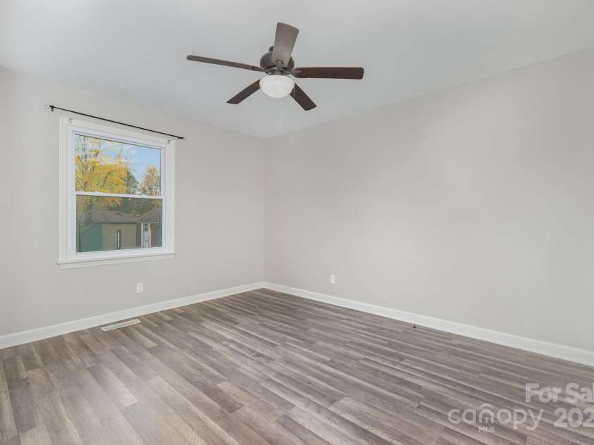 8503 Beechbrooke Road, Charlotte, NC 28227.  MLS# CAR4315143, YatesRealty ID 1331. 